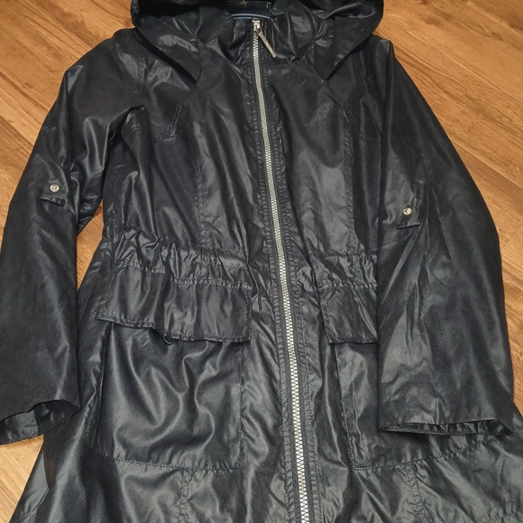 BCBG generation rain coat - Picture 7 of 8